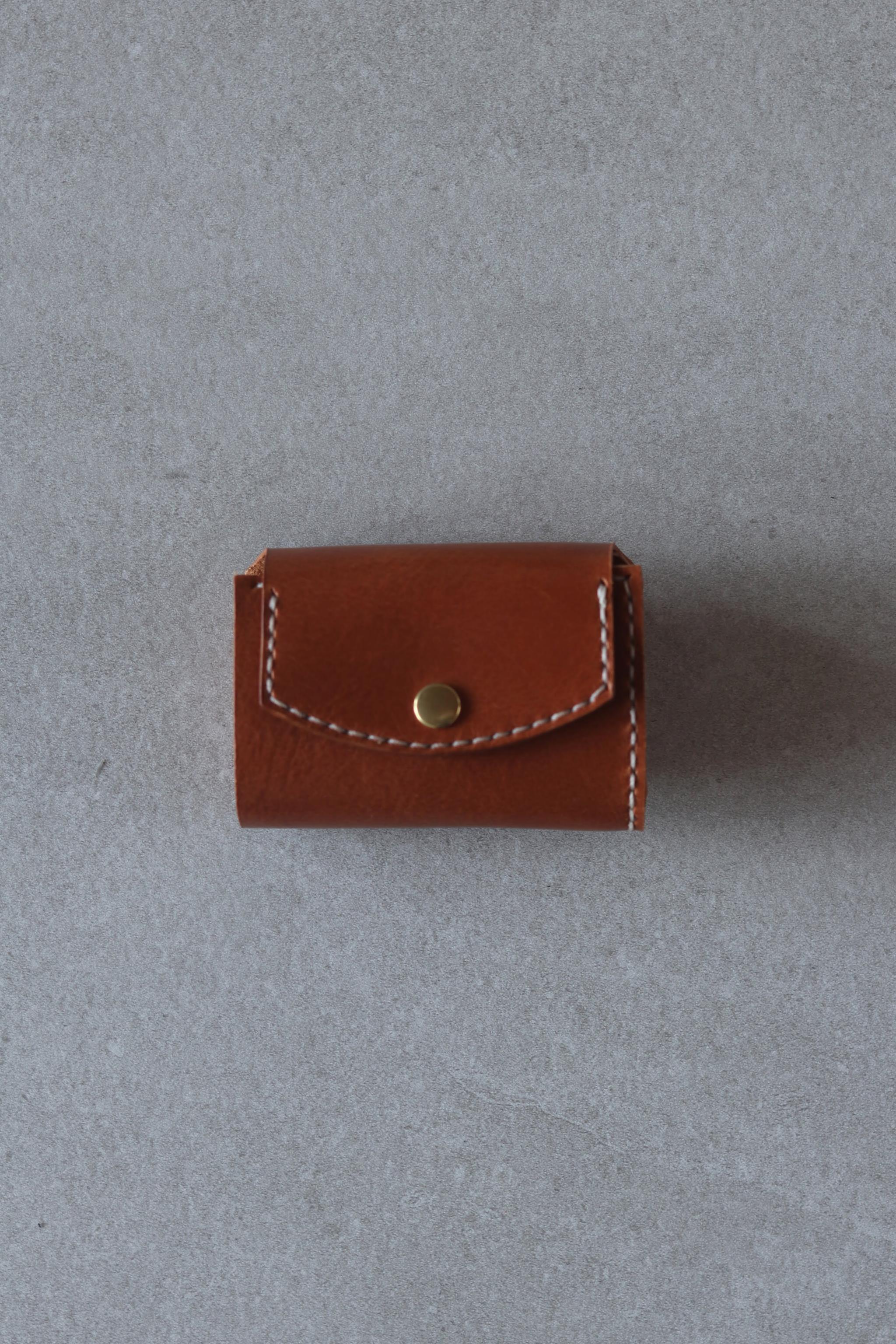 ふわっと包み込む三つ折り財布　キャメル　ミニ財布 コンパクトウォレット イタリアンレザー 本革 プレゼント